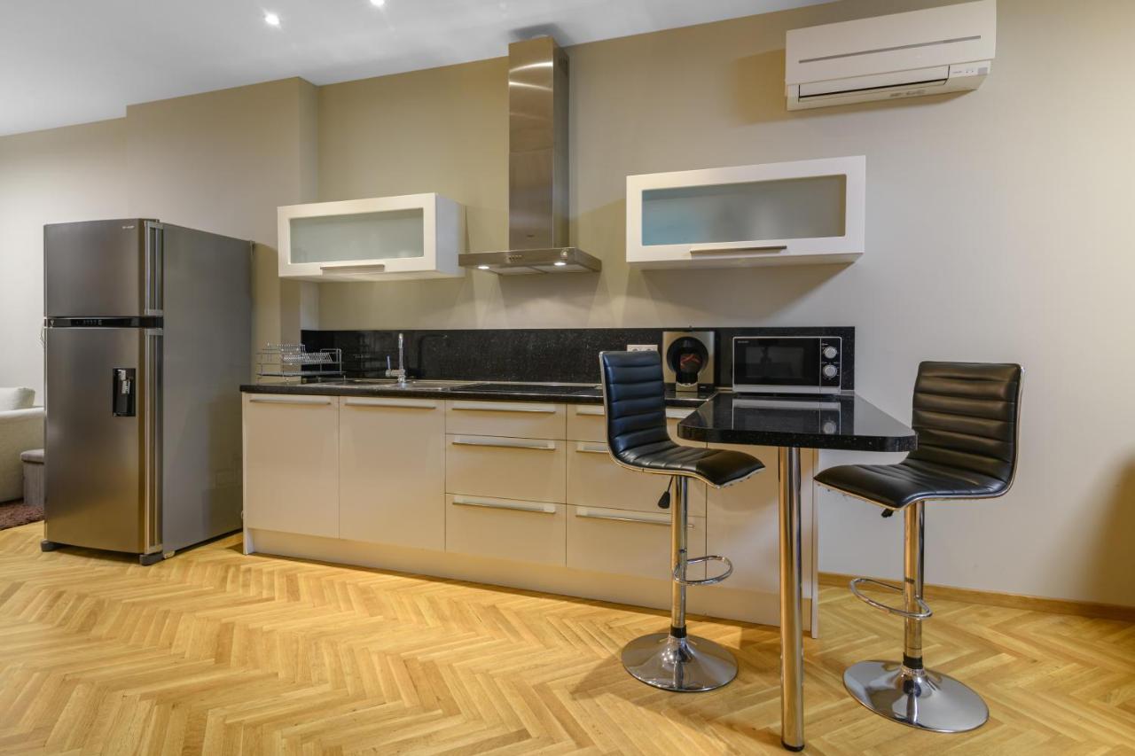 R Apartment Varna ภายนอก รูปภาพ