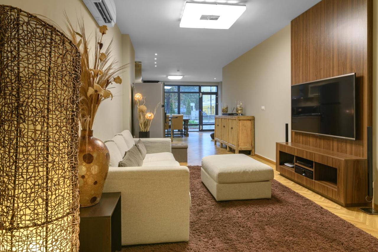 R Apartment Varna ภายนอก รูปภาพ