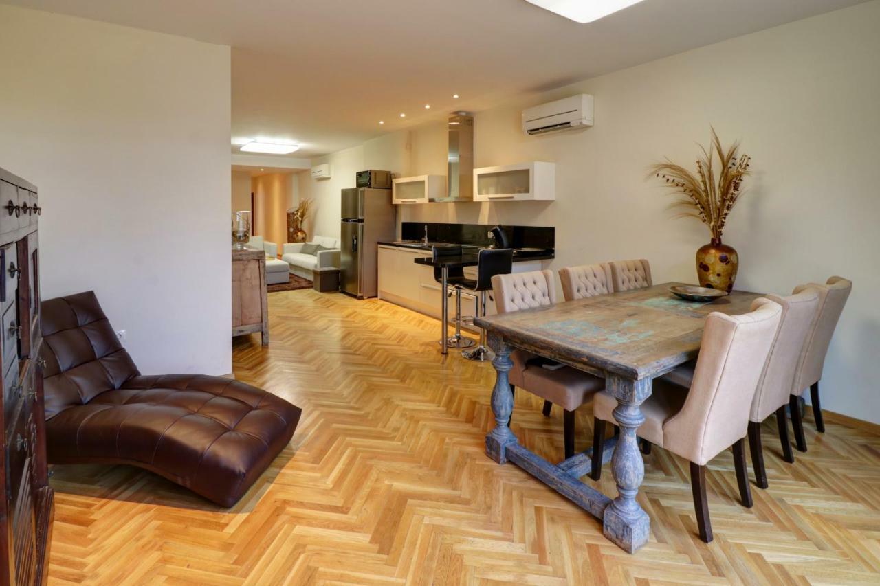 R Apartment Varna ภายนอก รูปภาพ